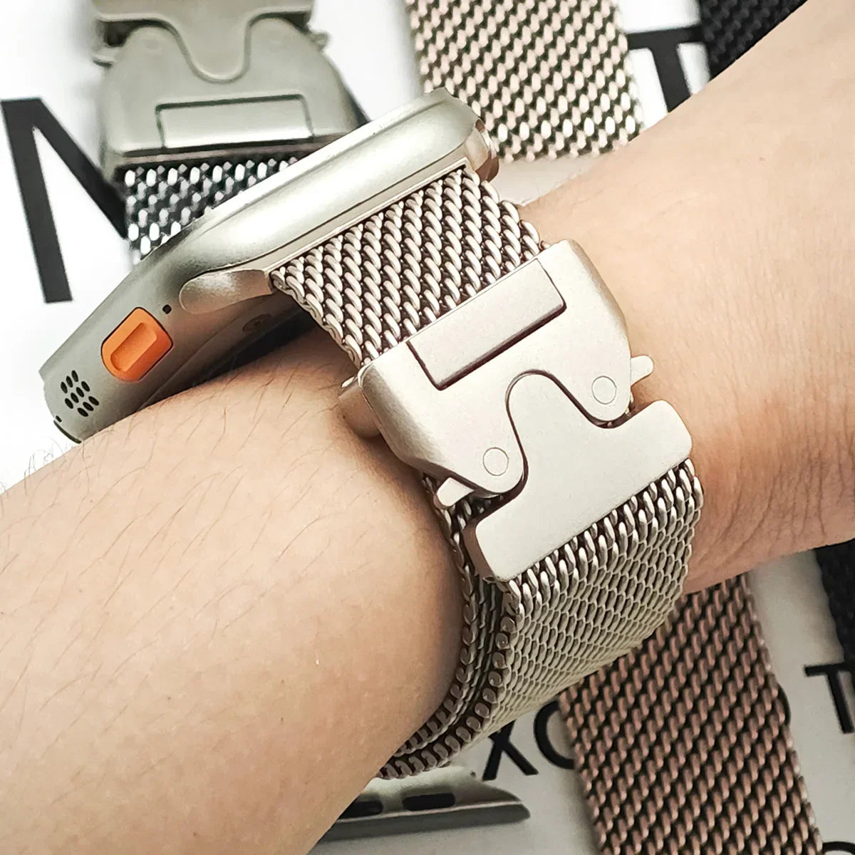 LuxeStrap⢠| Elegante mesh lus horlogeband