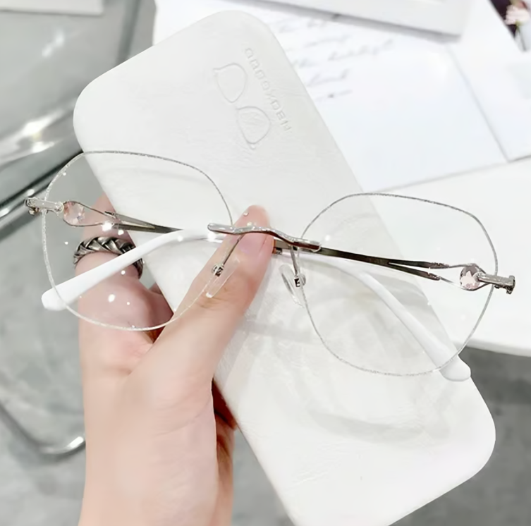 TIJDELIJK 50% KORTING | ChicVision⢠| Montuurloze diamantbril tegen blauw licht