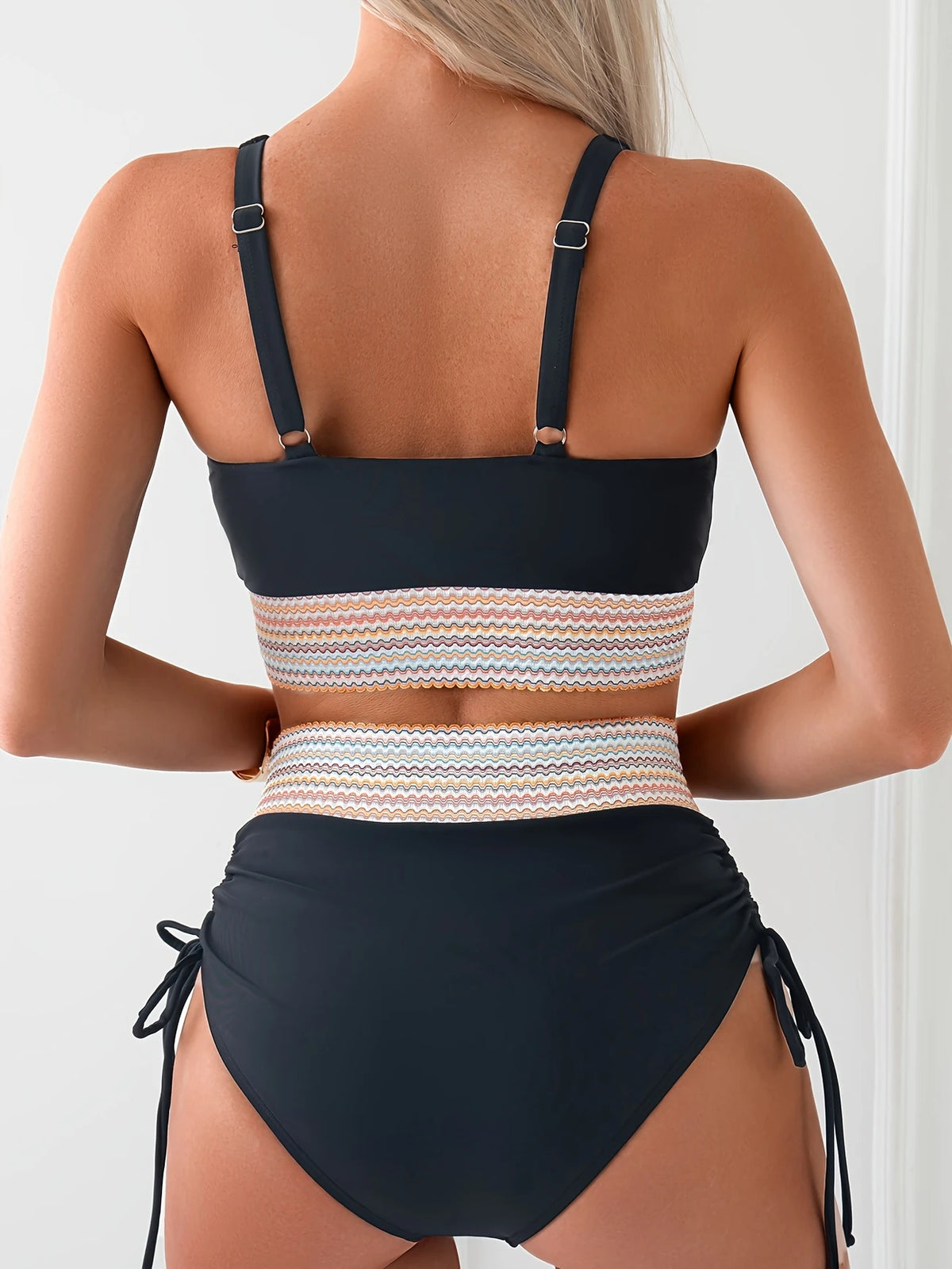 TIJDELIJK 50% KORTING | ContourFit™ | Een bikini die vorm geeft terwijl je straalt in de zon!