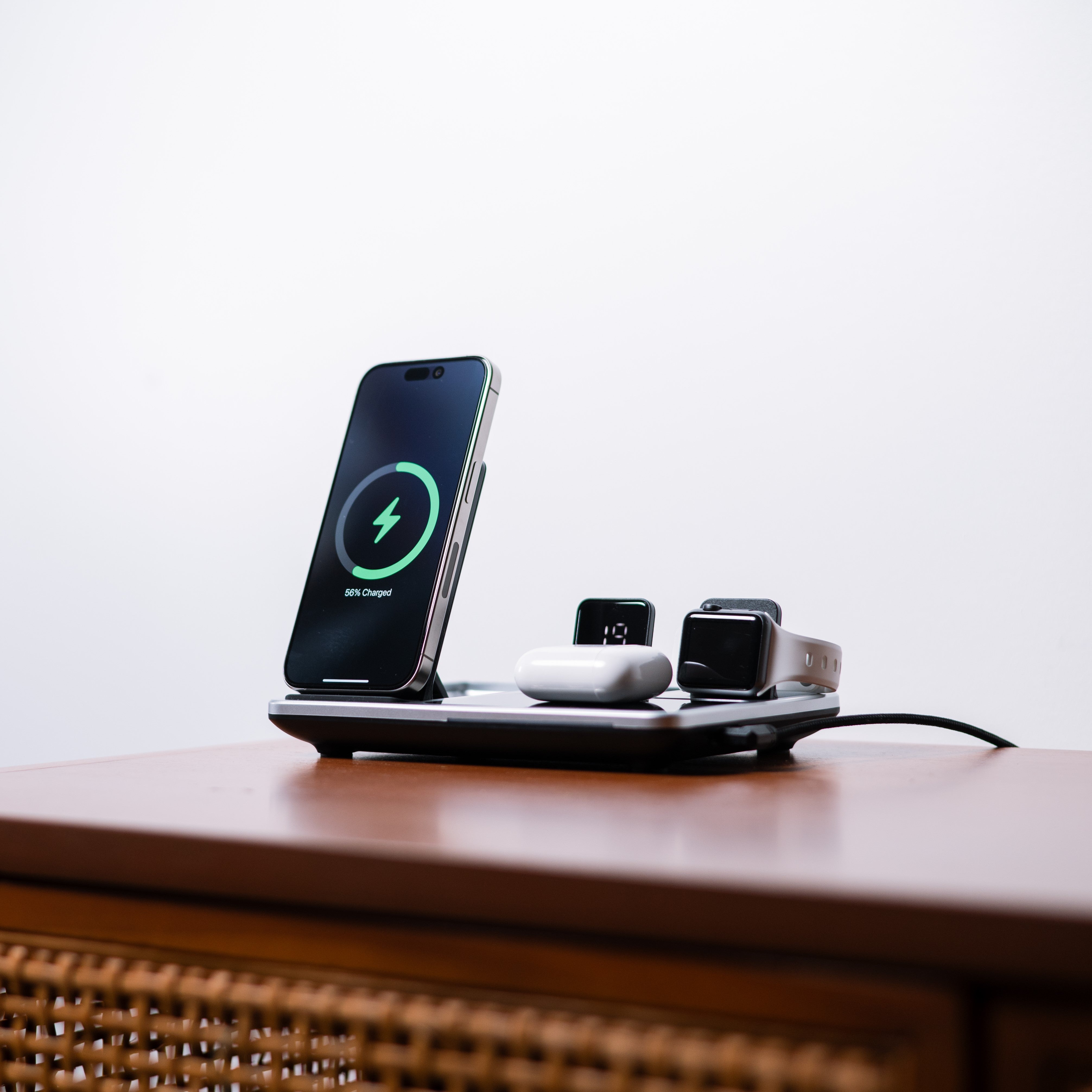 QuadCharge™ | Multifunctionele 4-in-1 draadloze oplader