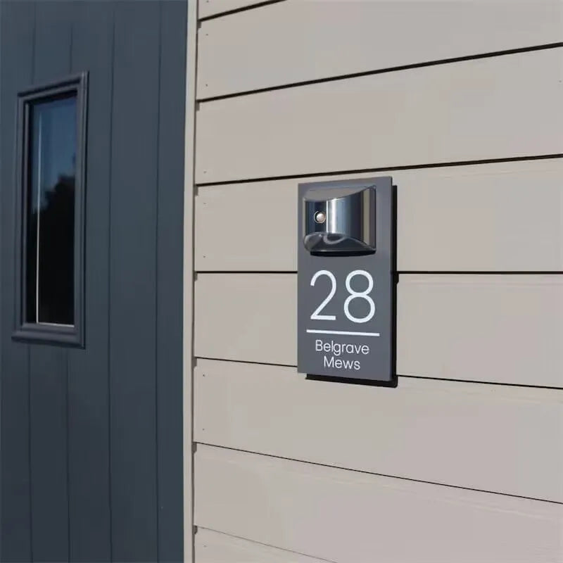 GlowHome™ | Gepersonaliseerde Moderne Solar Deurplaat