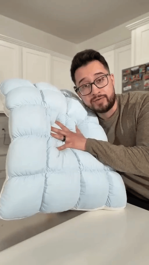 TIJDELIJK 50% KORTING  DreamPuff™ - Pluizig Kussen