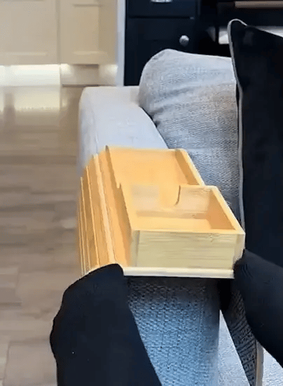 TIJDELIJK 50% KORTING  LoungeTray™ - Houten Bankblad