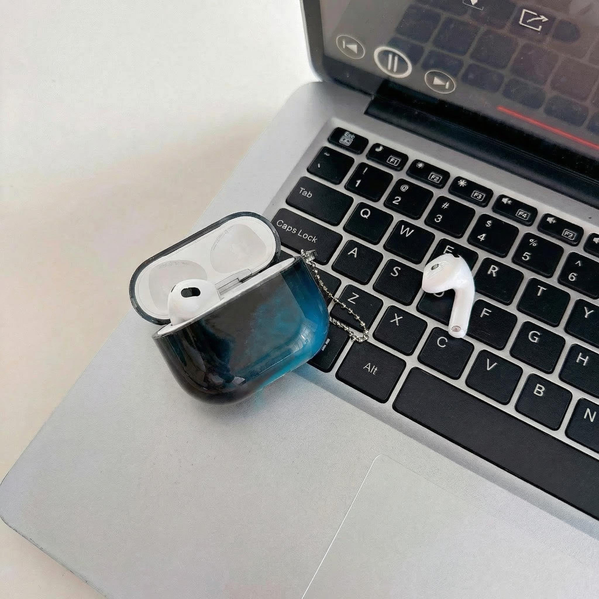 TIJDELIJK 50% KORTING | NeonPod™ - Lichtgevende AirPods-hoes