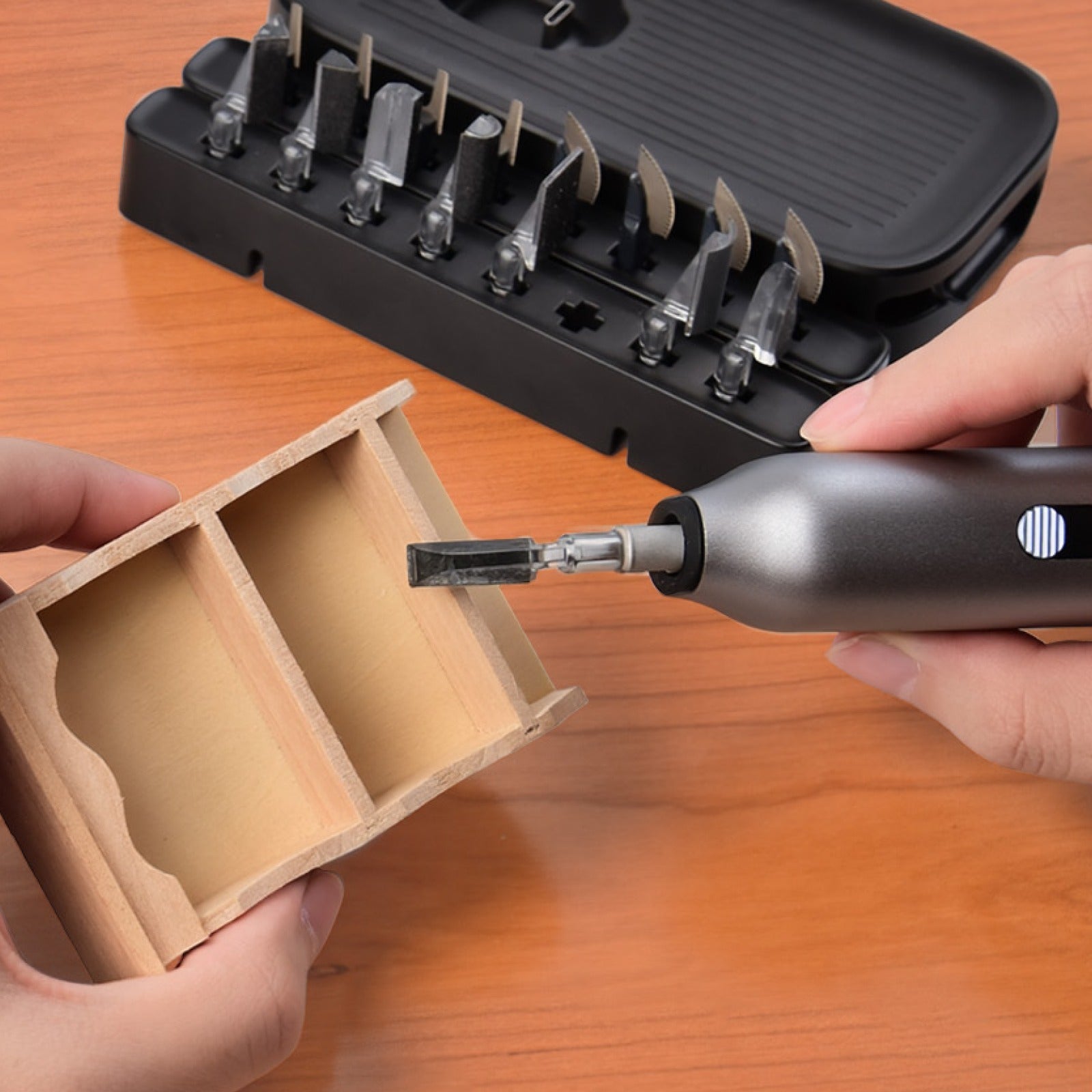 TIJDELIJK 50% KORTING | DetailPro™ - Oscillerende detailschuurmachine